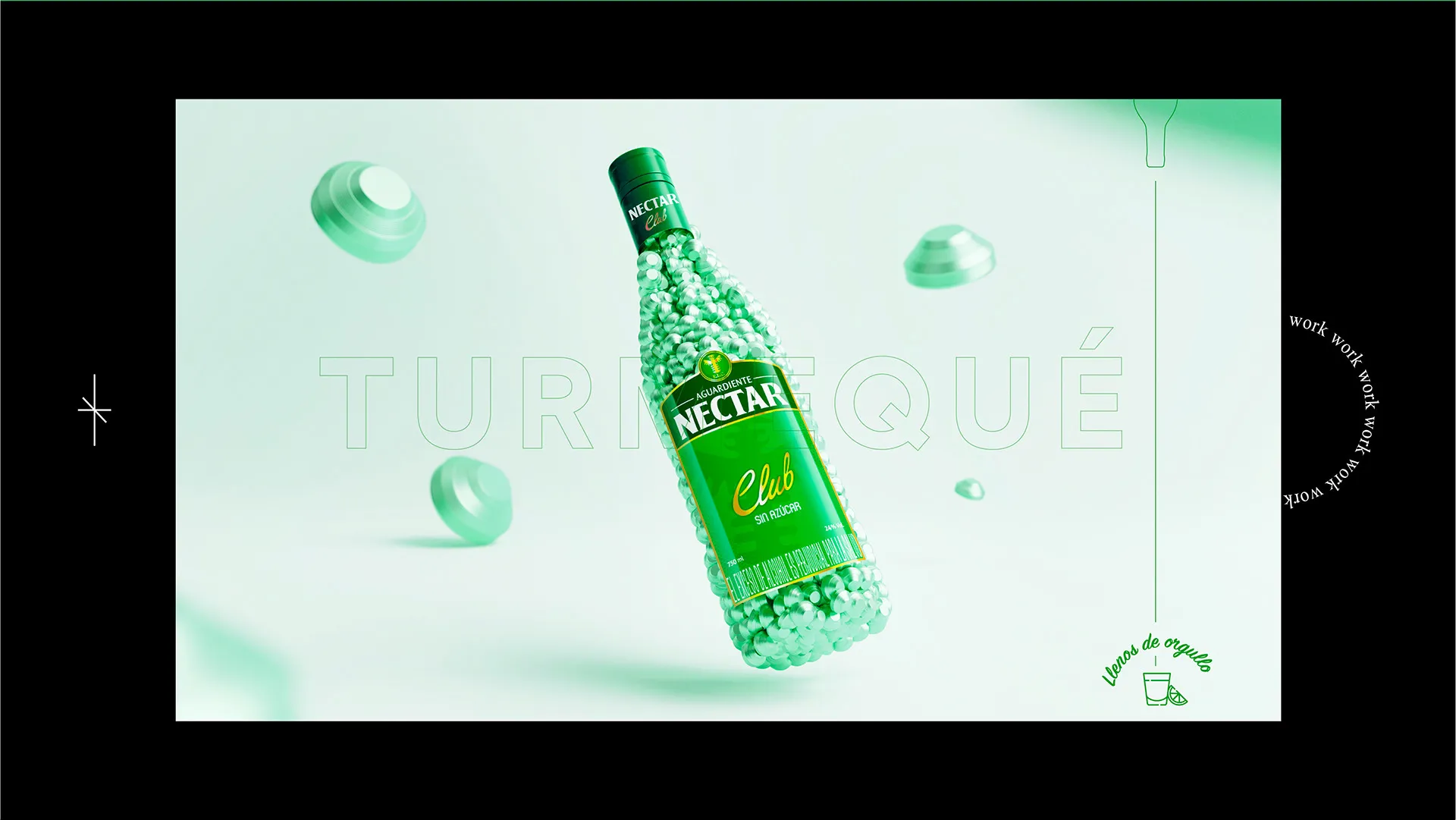 Botella verde de Néctar Club llena de tejo, con la palabra Turmequé