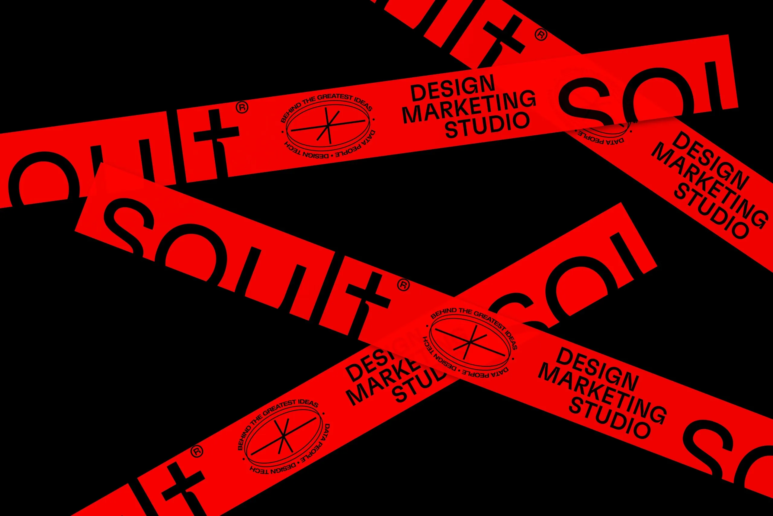 Cintas rojas cruzadas con el logo de Soult, el sello y el texto Design Marketing Studio sobre negro