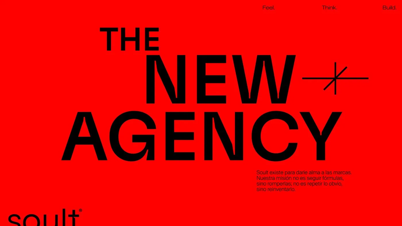 Pieza roja The New Agency con la marca You / Us de Soult