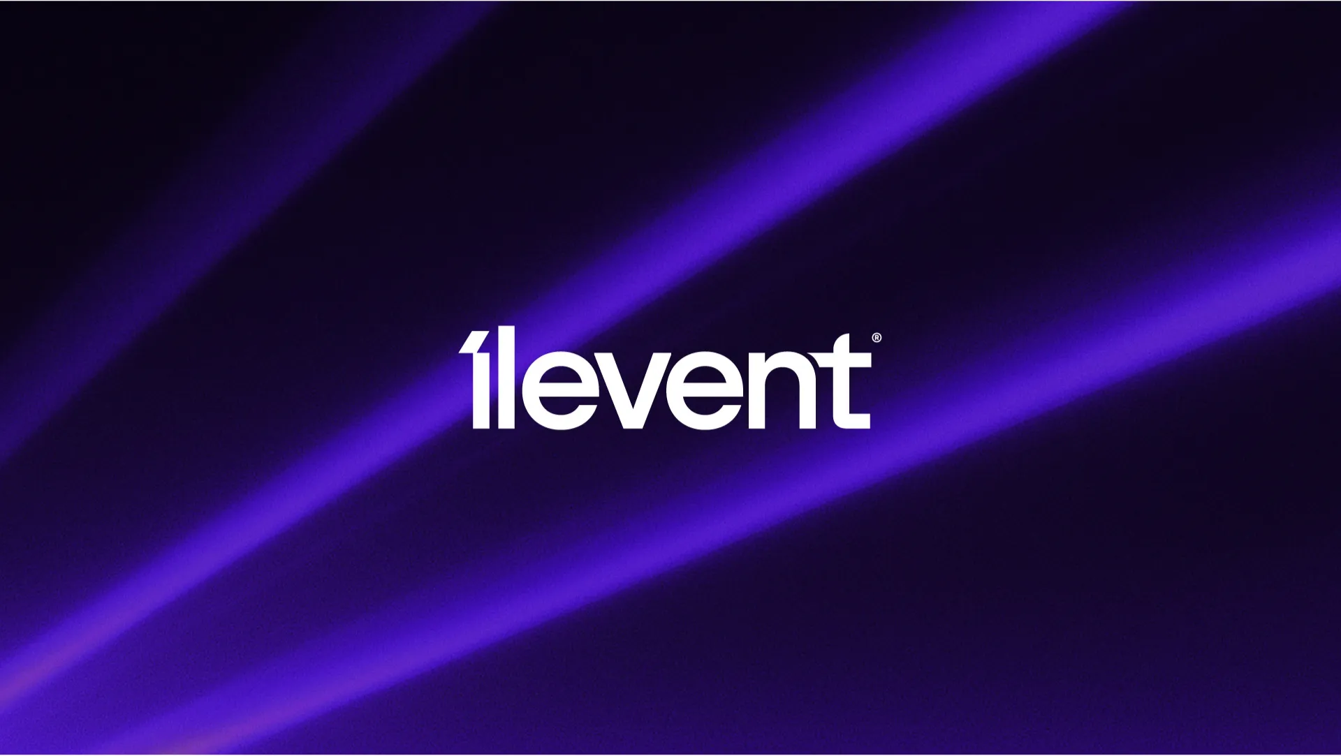 Logo de Ilevent sobre haces de luz violeta, branding de una productora de eventos